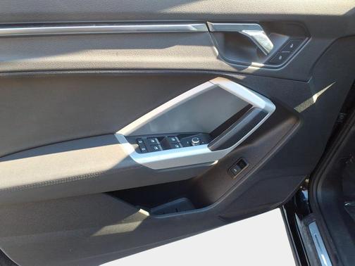 2021 Audi Q3 45 S line Premium