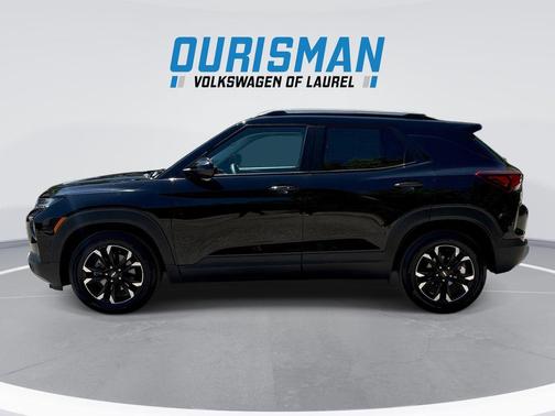 Mosaic Black Metallic 2022 Chevrolet Trailblazer LT