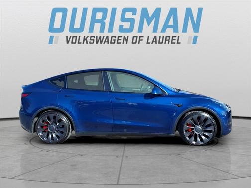 2023 Tesla Model Y Performance Dual Motor All-Wheel Drive