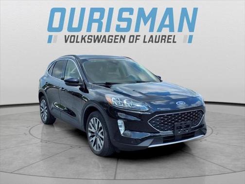 2020 Ford Escape Titanium