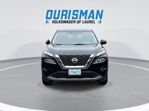 Super Black 2021 Nissan Rogue SV