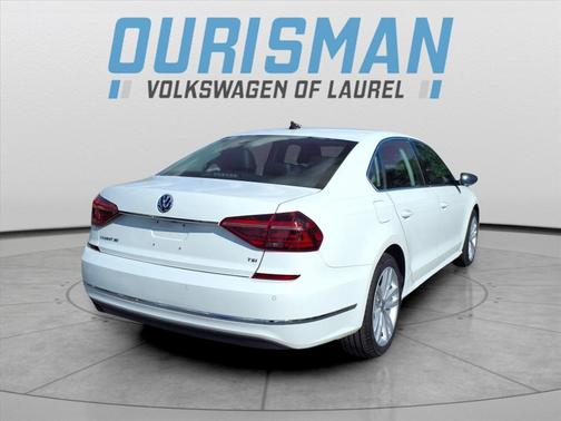 2018 Volkswagen Passat 2.0T SE