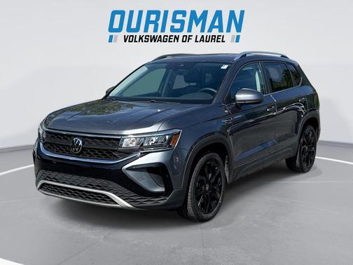 Platinum Gray Metallic 2023 Volkswagen Taos 1.5T SE
