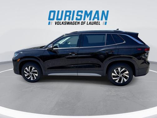 Deep Black Pearl 2026 Volkswagen Tiguan 2.0T S 4MOTION