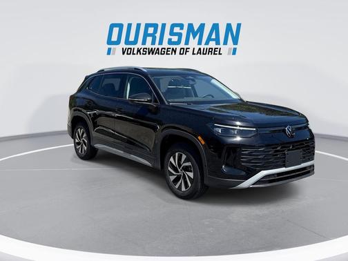 Deep Black Pearl 2026 Volkswagen Tiguan 2.0T S 4MOTION