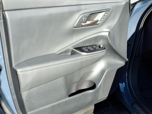 2025 Toyota Crown Signia Limited