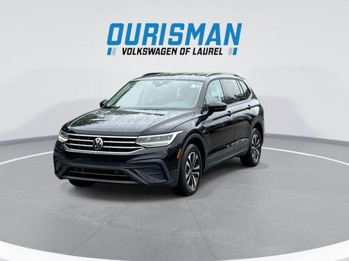 Deep Black Pearl 2023 Volkswagen Tiguan 2.0T S