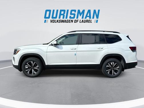 White Pearl 2026 Volkswagen Atlas 2.0T SE