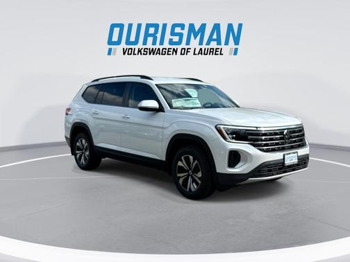 White Pearl 2026 Volkswagen Atlas 2.0T SE