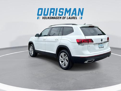 Pure White 2023 Volkswagen Atlas 2.0T SE w/Technology 4MOTION