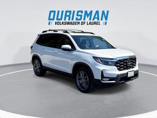 Platinum White Pearl 2023 Honda Passport AWD EX-L