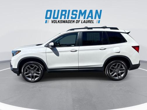 Platinum White Pearl 2023 Honda Passport AWD EX-L