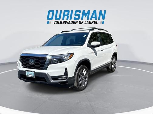 Platinum White Pearl 2023 Honda Passport AWD EX-L