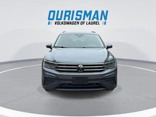 Platinum Gray Metallic 2024 Volkswagen Tiguan 2.0T S