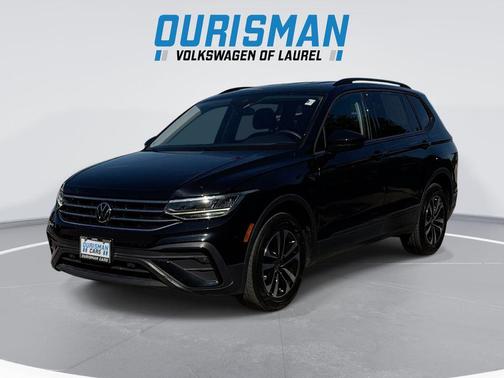 Deep Black Pearl 2023 Volkswagen Tiguan 2.0T S