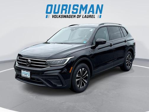 Deep Black Pearl 2023 Volkswagen Tiguan 2.0T S