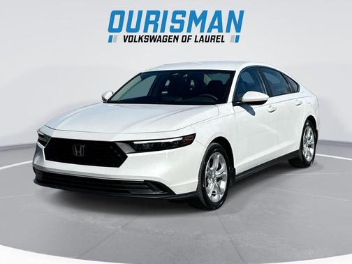 Platinum White Pearl 2023 Honda Accord LX 1.5T