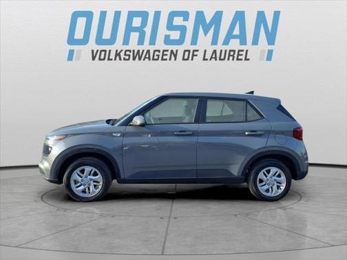 2022 Hyundai VENUE SE