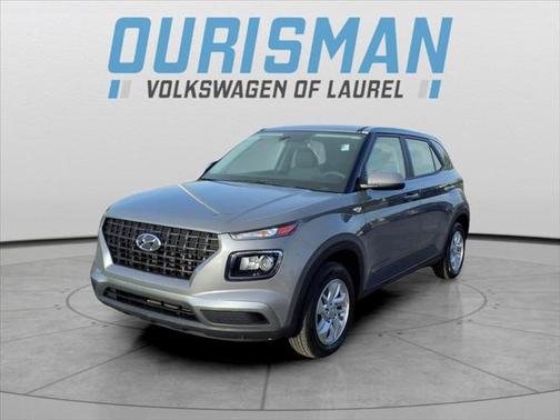 2022 Hyundai VENUE SE