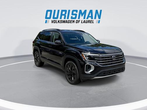 Deep Black Pearl 2026 Volkswagen Atlas 2.0T SE w/Technology 4MOTION