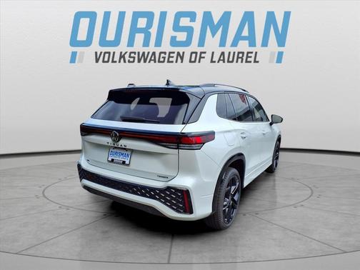 2025 Volkswagen Tiguan 2.0T SE R-Line Black 4MOTION