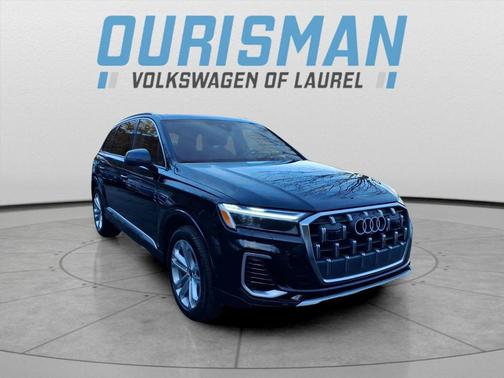 2025 Audi Q7 55 Premium Plus