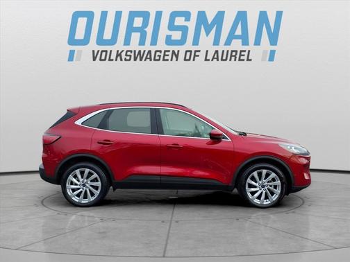 2021 Ford Escape Titanium