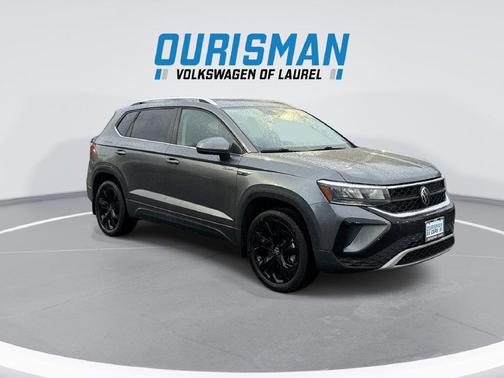 Platinum 2023 Volkswagen Taos 1.5T SE