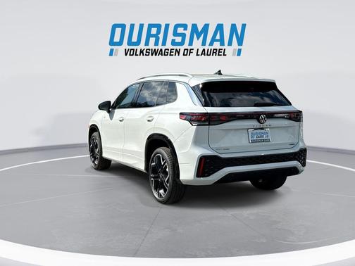 White Pearl 2026 Volkswagen Tiguan 2.0T SEL R-Line 4MOTION