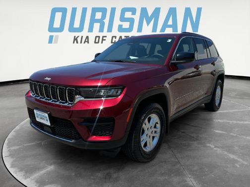 Velvet Red Pearlcoat 2025 Jeep Grand Cherokee Laredo