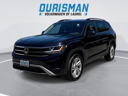 Deep Black 2023 Volkswagen Atlas 3.6L SE w/Technology