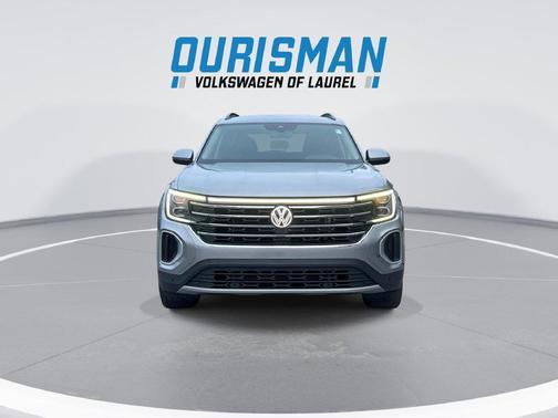 Gray 2025 Volkswagen Atlas 2.0T SE w/Technology