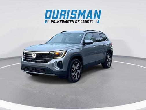 Gray 2025 Volkswagen Atlas 2.0T SE w/Technology