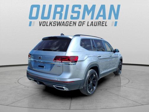 2022 Volkswagen Atlas 3.6L SE w/Technology