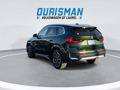 San Remo Green Metallic 2025 BMW X1 xDrive28i