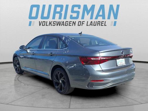 2025 Volkswagen Jetta 1.5T SE