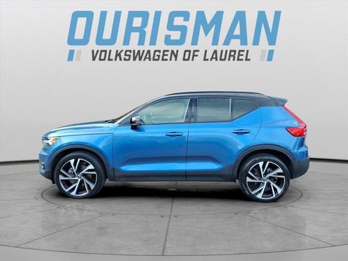 2021 Volvo XC40 T5 R-Design