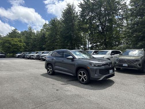 Platinum 2026 Volkswagen Tiguan 2.0T SE 4MOTION