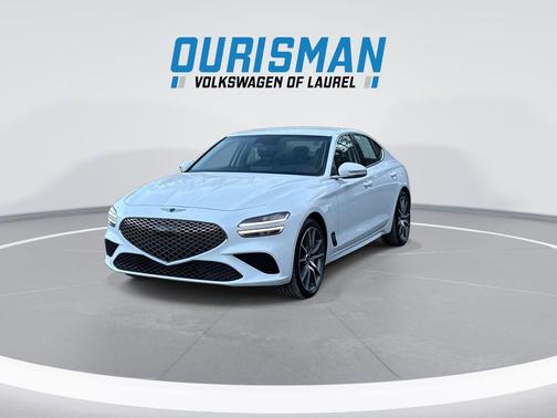 Uyuni White 2025 Genesis G70 2.5T RWD