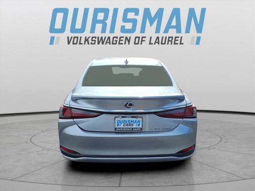 2023 Lexus ES 250 Base