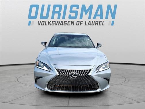 2023 Lexus ES 250 Base