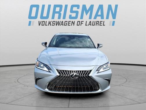 2023 Lexus ES 250 Base