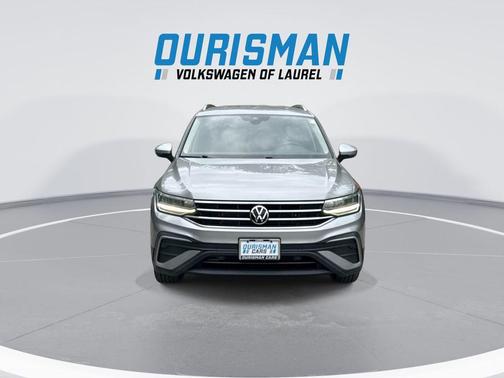 Pyrite Silver Metallic 2023 Volkswagen Tiguan 2.0T SE 4MOTION