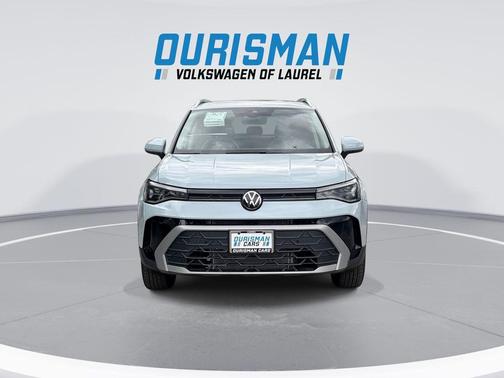 Gray 2026 Volkswagen Taos SE