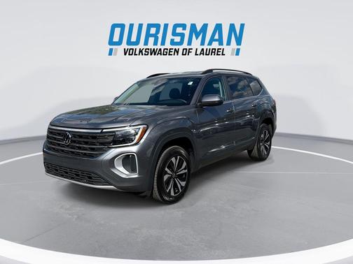 Pure Gray 2024 Volkswagen Atlas 2.0T SE