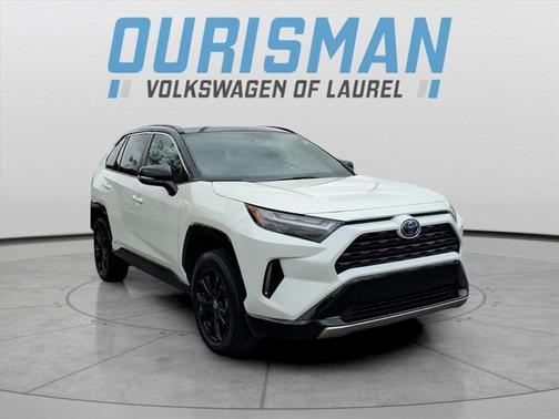 2022 Toyota RAV4 Hybrid SE