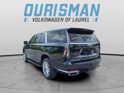 2022 Cadillac Escalade ESV Premium Luxury