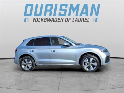 2022 Audi Q5 40 Premium Plus