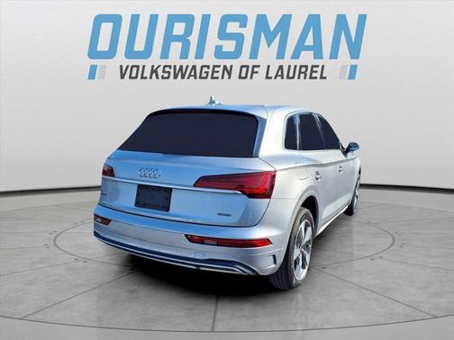 2022 Audi Q5 40 Premium Plus