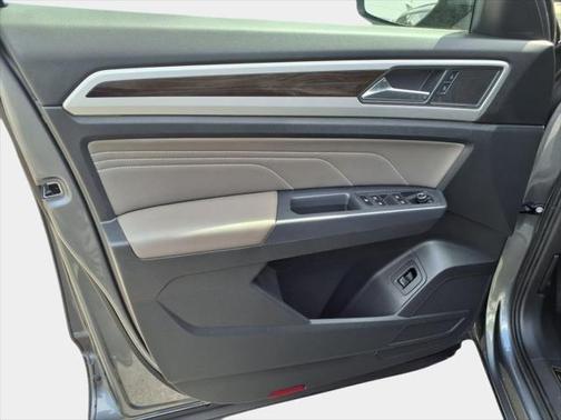 2021 Volkswagen Atlas 3.6L SE w/Technology